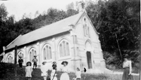 1909-devant_la_chapelle.jpg